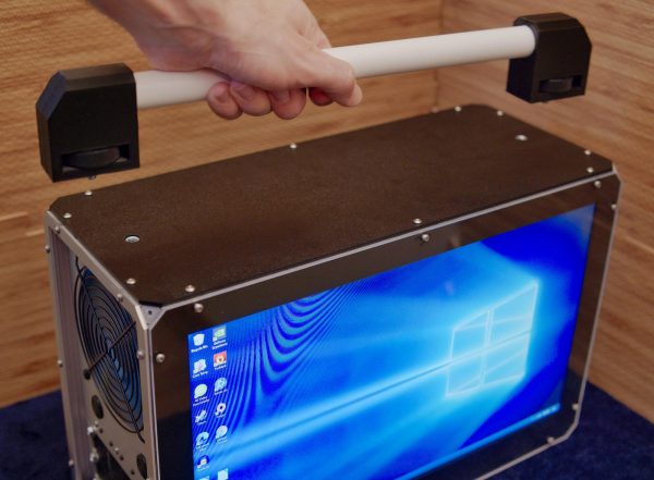 PC Mini-ITX com tela no gabinete 5