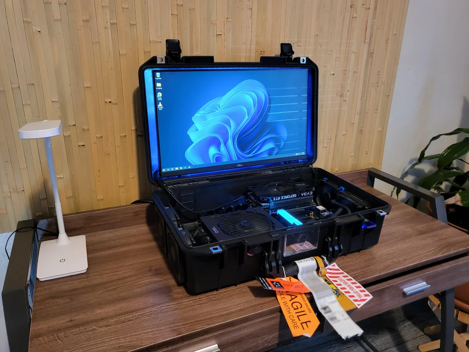 Conheça o computador portátil resistente a chuvas e poeira
