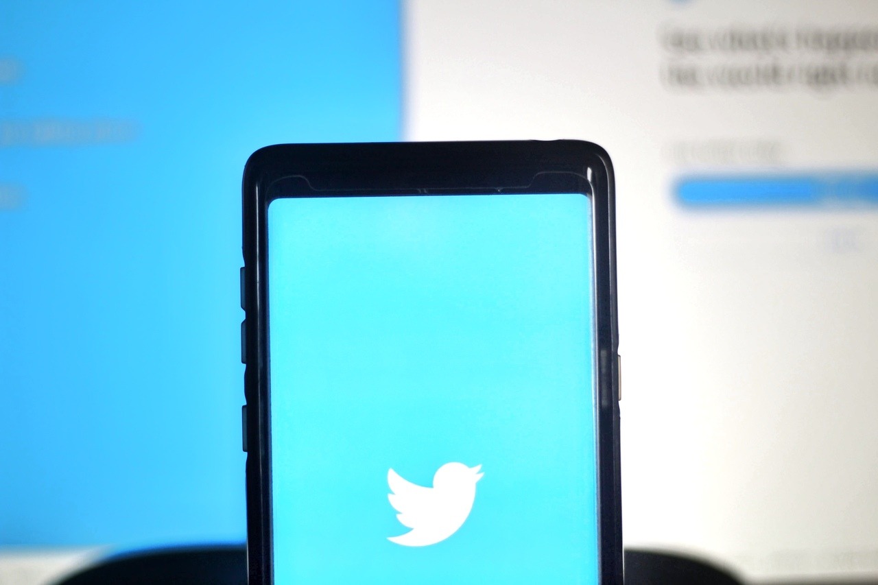 Como restringir ou bloquear comentários em um post no Twitter