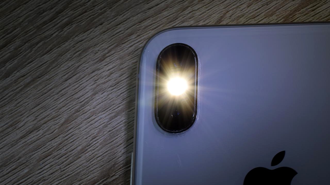 iPhone: como ligar o flash da câmera?