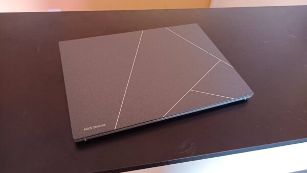 ASUS Zenbook S 13 OLED
