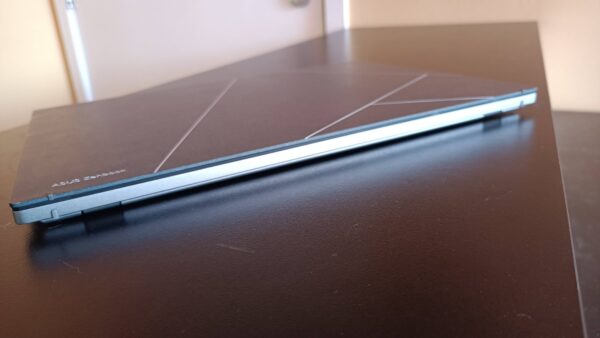 ASUS Zenbook S 13 OLED