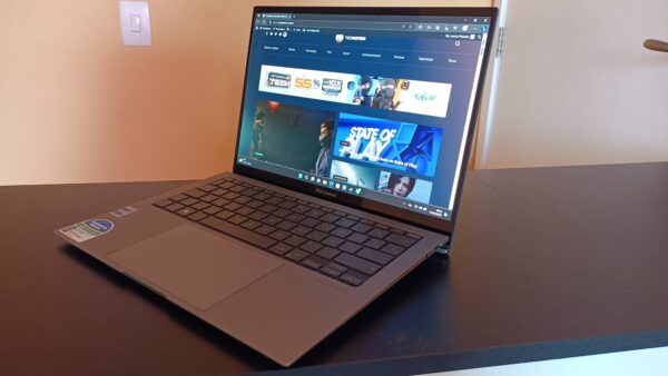 ASUS Zenbook S 13 OLED