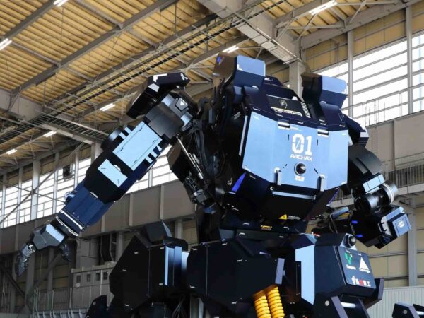 Robô ‘Transformer' da vida real custa US$ 3 milhões no Japão