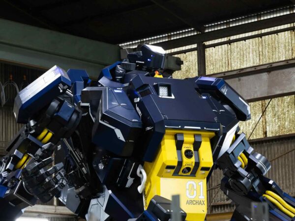 Robô ‘Transformer' da vida real custa US$ 3 milhões no Japão