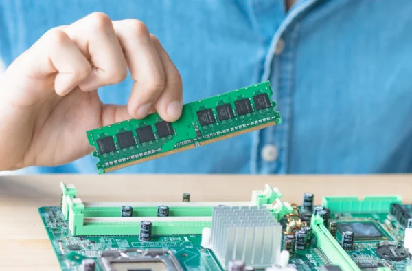 Memória RAM mais cara. Por que os preços da DDR4 e DDR5 subiram? 2 A memoria DDR 5 também estão com valores em alta